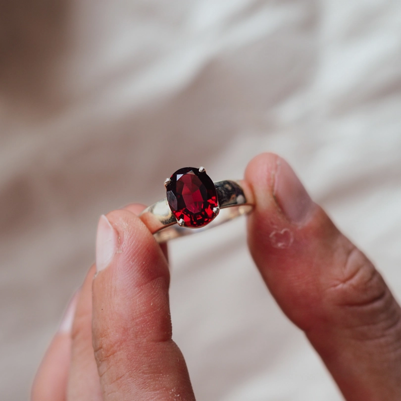 anello Granato